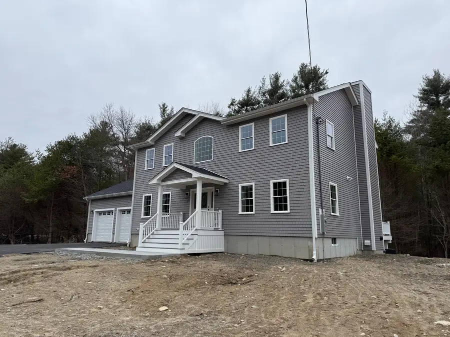 79 Park Dr., Acushnet, MA 02743 - #3
