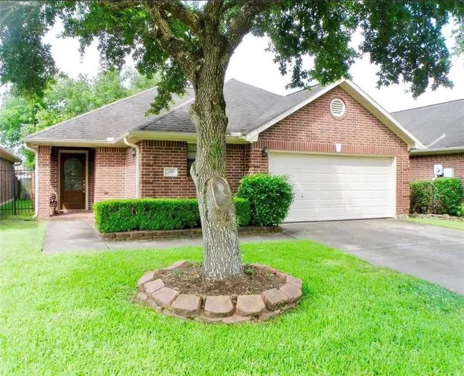 306 Live Oak Lane, Friendswood, TX 77546 - #1