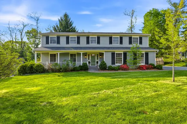 5204 Moccasin Trail, Louisville, KY 40207