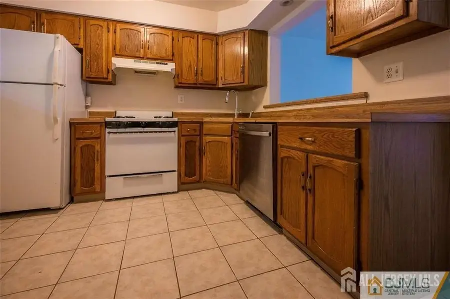12 Sunflower Court, Edison, NJ 08820 - #2