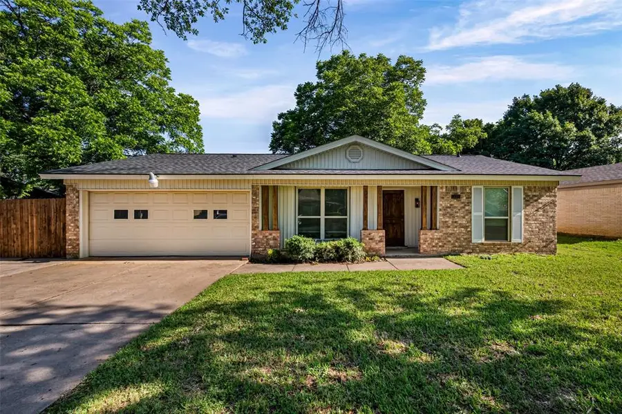 7521 Susan Court, North Richland Hills, TX 76180 - #2