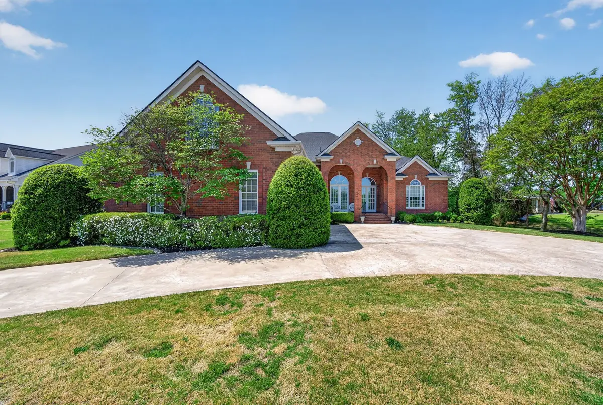 318 Hurst Dr, Old Hickory, TN 37138 - #1