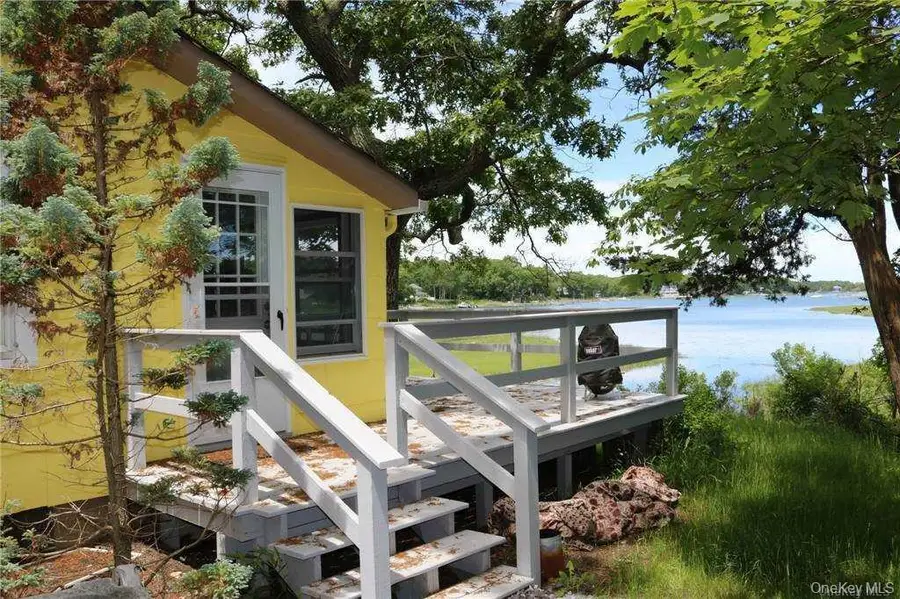 875 Fleetwood Rd., Cutchogue, NY 11935 - #3