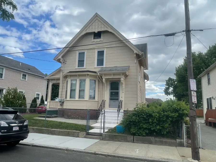 82 Jefferson Avenue, Pawtucket, RI 02860 - #2