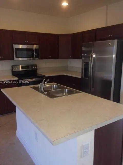 3725 NE 2nd St #3725, Homestead, FL 33033 - #3