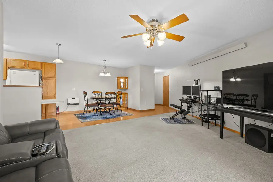 924 28th Ave SW #108, Minot, ND 58701 - #3
