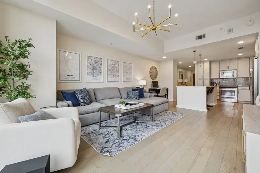 1212 Laurel St #301, Nashville, TN 37203 - Image #2