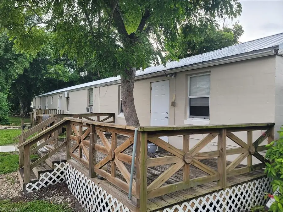 404 Center Rd, Fort Myers, FL 33907 - Image #3