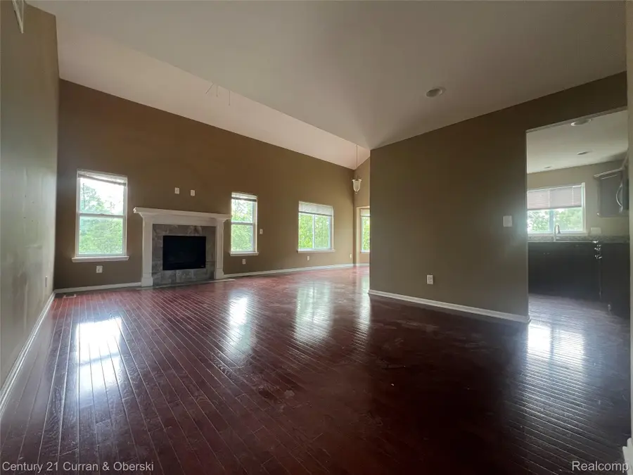 3493 Silver Stone Drive , 5, Milford, MI 48380 - #3