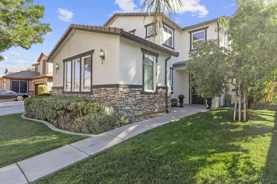 432 Meadow Creek Drive, Patterson, CA 95363 - #3