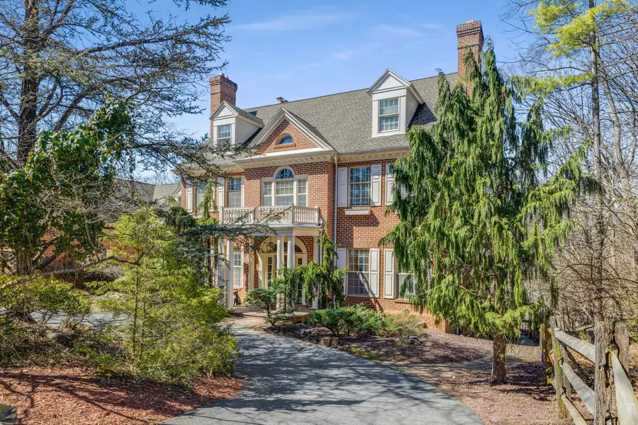 1821 Museum Rd, Wyomissing, PA 19610 - #2