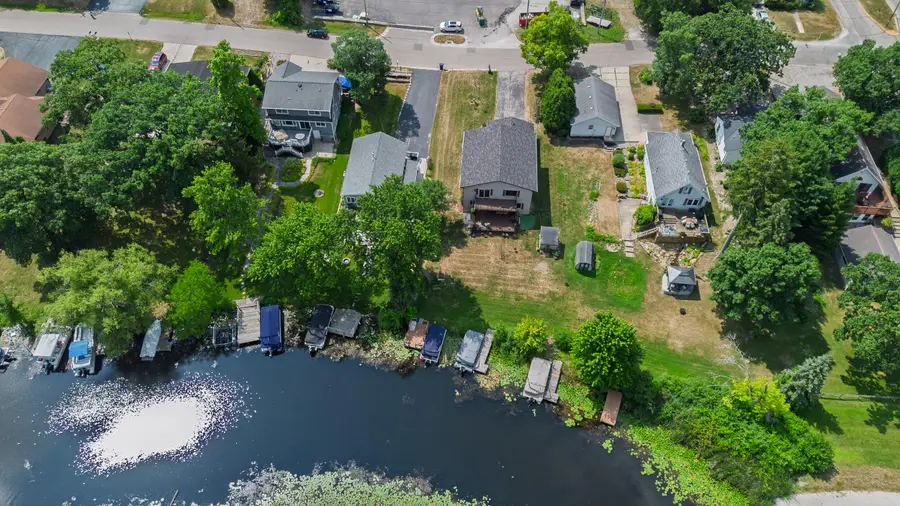24724 74th St, Paddock Lake, WI 53168 - #3