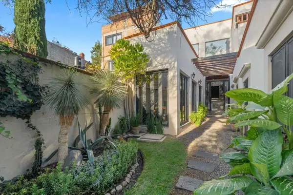 Address Withheld By Seller, Spring Valley, CA 91977