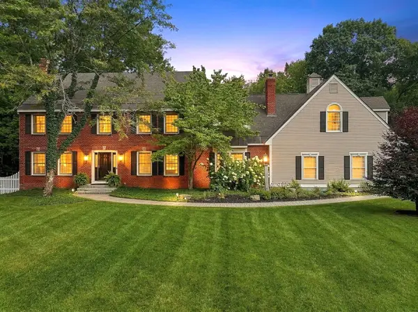 9 Rosewell Road, Bedford, NH 03110