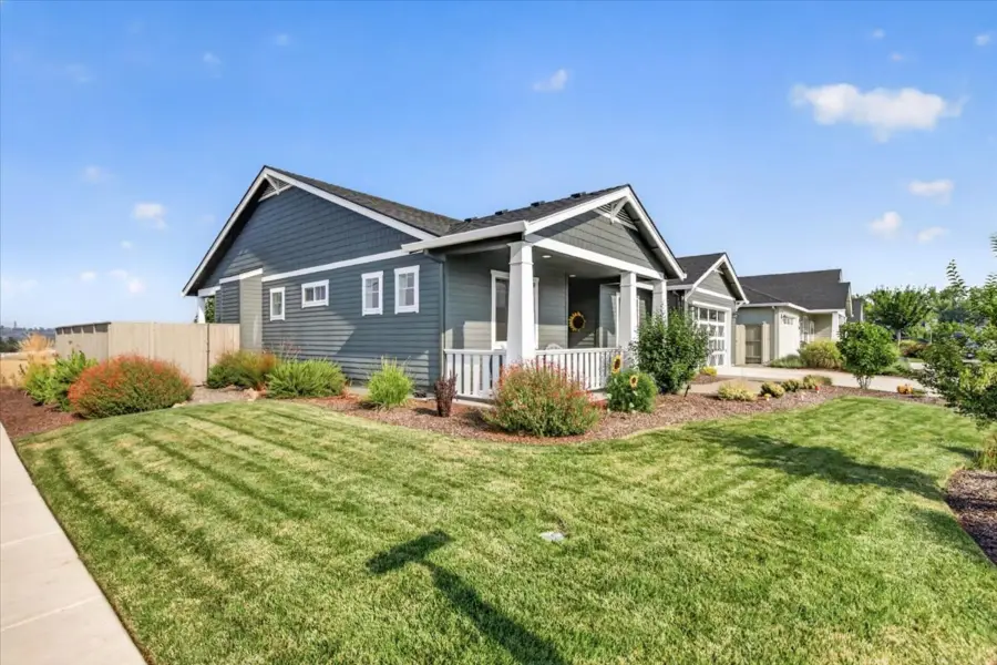 1492 Quarter Lane, Medford, OR 97504 - #3