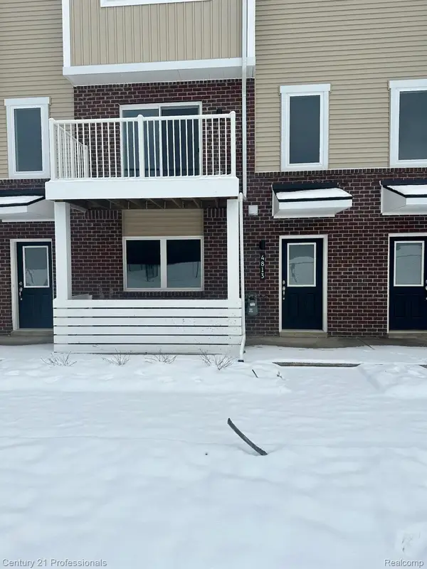 4813 Parkside Lane, Troy, MI 48085