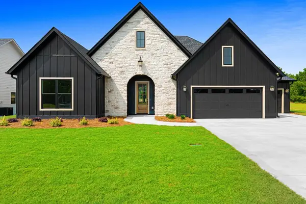 28 South Pointe Drive, Hartwell, GA 30643