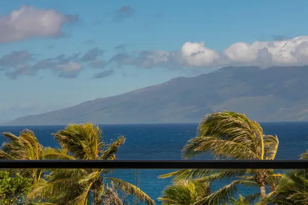 1 Bay Dr #2502, Lahaina, HI 96761