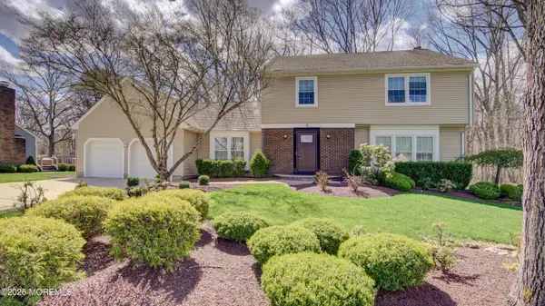 -8 Sherman Court, Manalapan, NJ 07726
