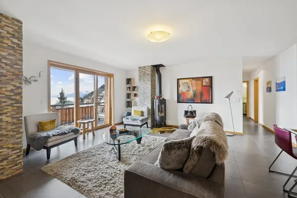 Address Withheld By Seller, Monterey Park, CA 91754