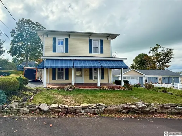 4 Atlantic Avenue, Lakewood, NY 14750