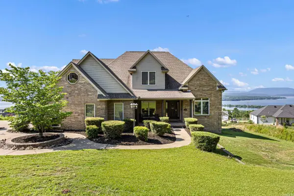 49 Castle Rock Dr, Russellville, AR 72802