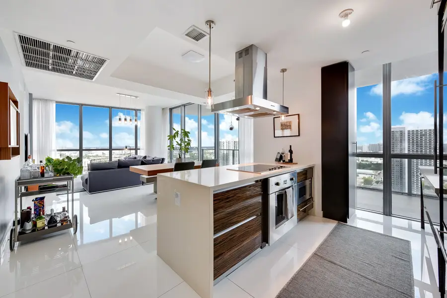 1100 Biscayne Blvd #3205, Miami, FL 33132 - #2