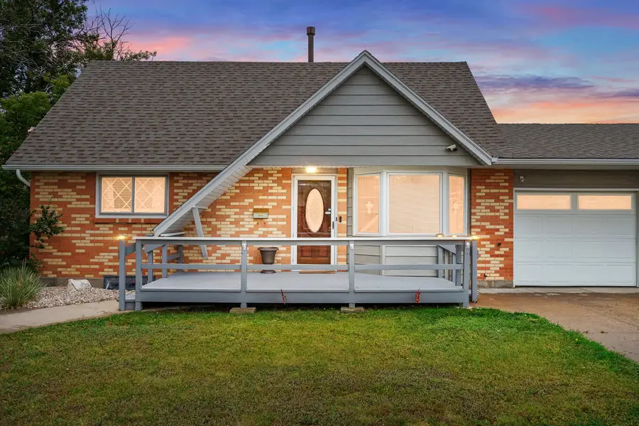 619 Gardenia Dr, Cheyenne, WY 82009 - Image #2