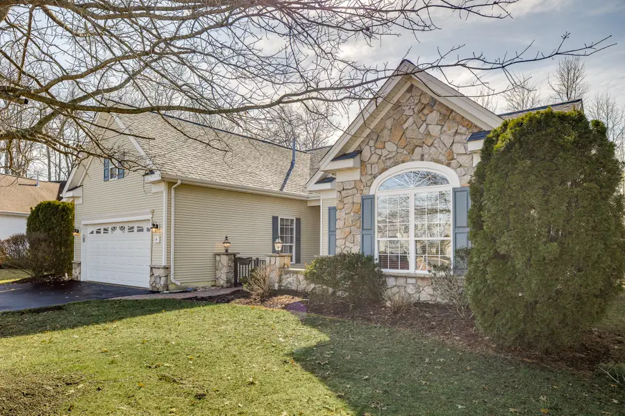 4 Ellington Dr, Columbus, NJ 08022 - #3