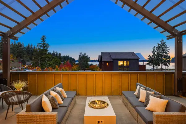 4566 Flying Goat Avenue Ne #C220, Bainbridge Island, WA 98110