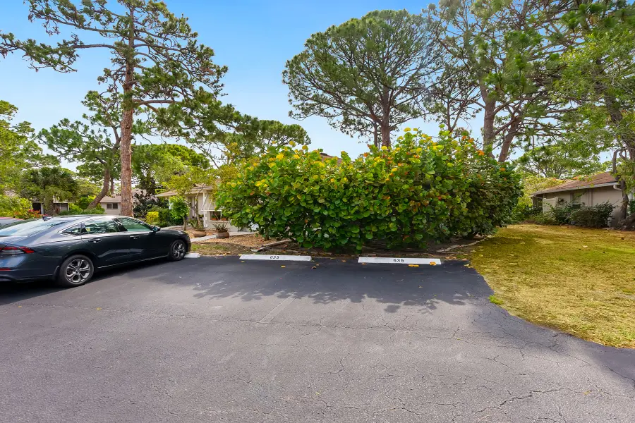 635 N Jefferson Avenue #635, Sarasota, FL 34237 - Image #2