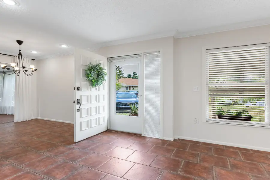 635 N Jefferson Avenue #635, Sarasota, FL 34237 - Image #3