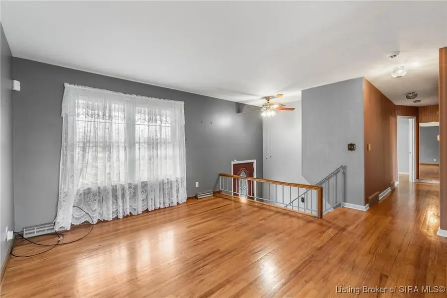 925 Redwood Drive, Clarksville, IN 47129 - #3