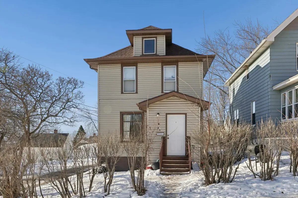 419 N 13th Ave E, Duluth, MN 55805 - #1
