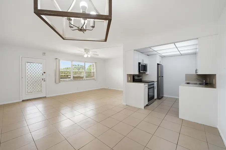 2401 Antigua Circle #J3, Coconut Creek, FL 33066 - #2