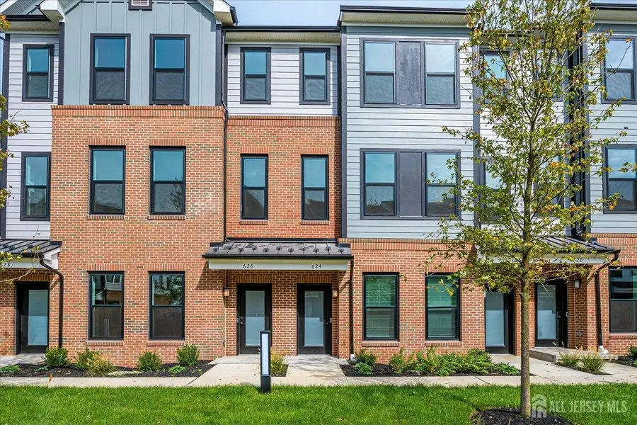 624 Sadie Circle, New Brunswick, NJ 08901 - #2