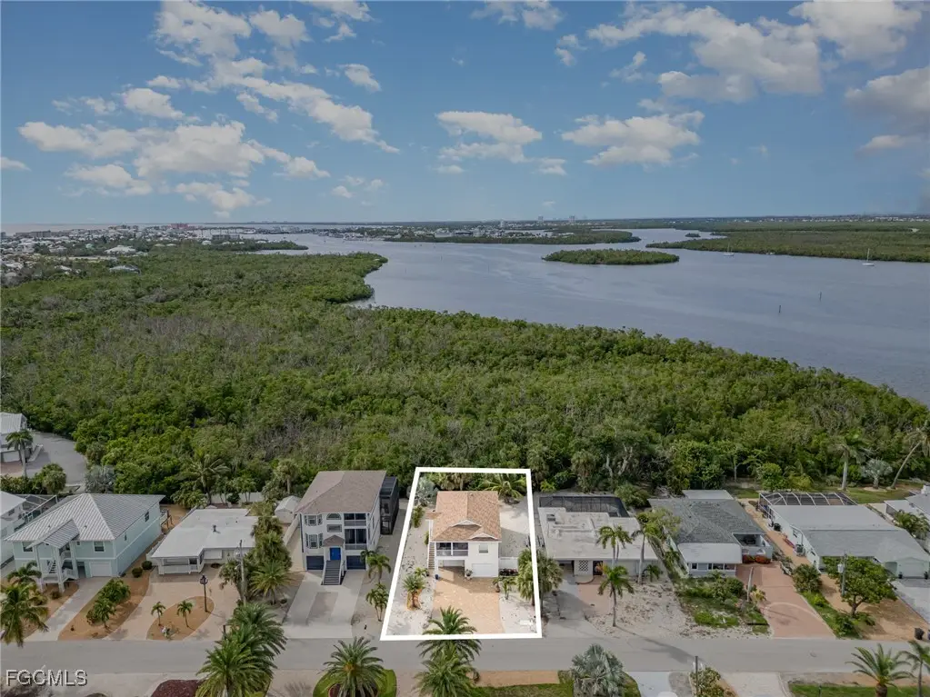401 Donora Boulevard, Fort Myers Beach, FL 33931 - Image #1