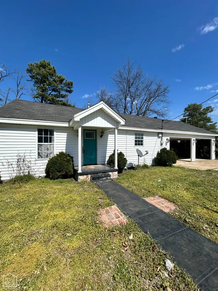 106 E 6th Street, Leachville, AR 72438 - #2