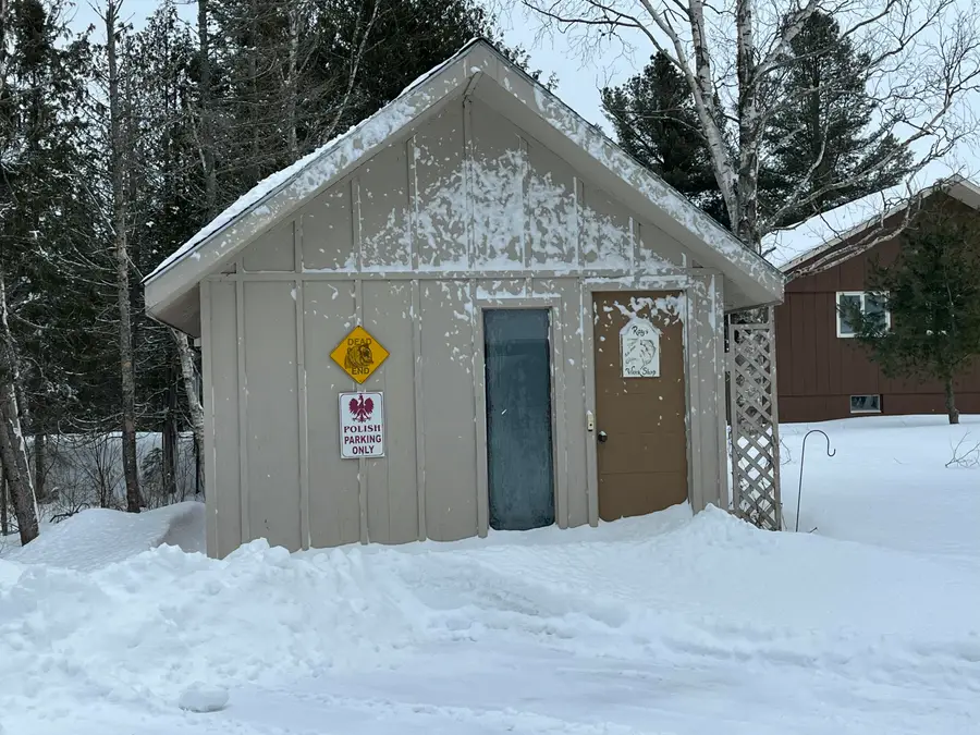12769 W West Beach Rd, Naubinway, MI 49762 - #2