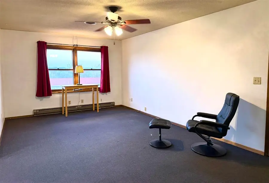 2330 Lincoln Avenue, Hot Springs, SD 57747 - #2