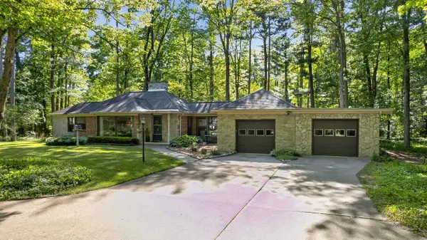 1820 Lawrence, Midland, MI 48640