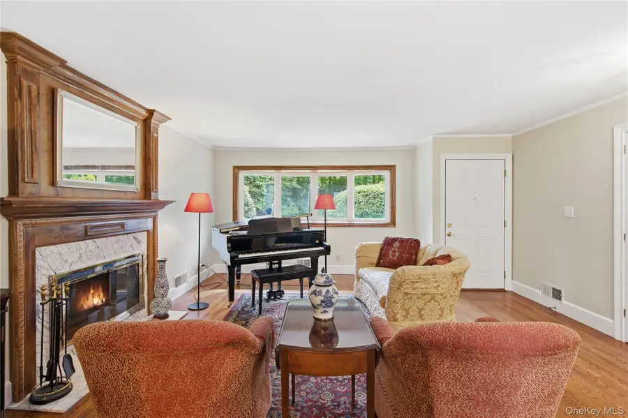 47 Grist Mill Lane, Huntington, NY 11743 - #3