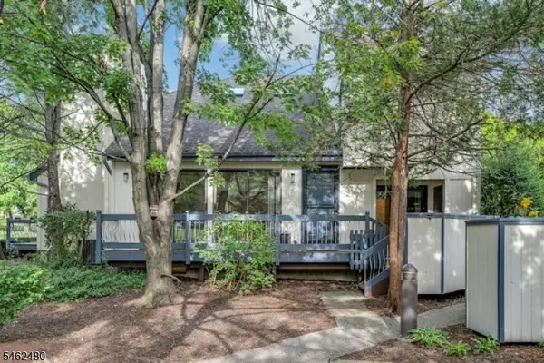 150 Firethorne Trl Ondo, Bernards Twp., NJ 07920