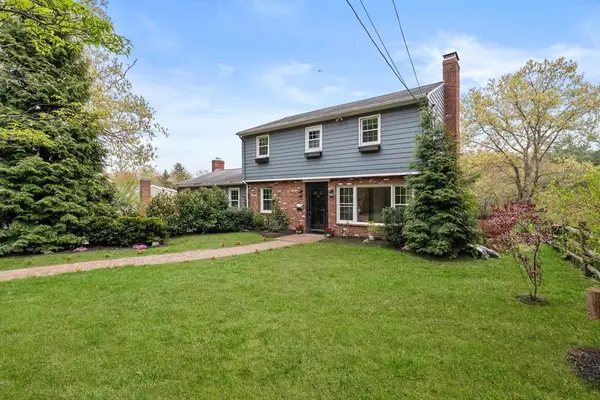1066 Hillside St, Milton, MA 02186