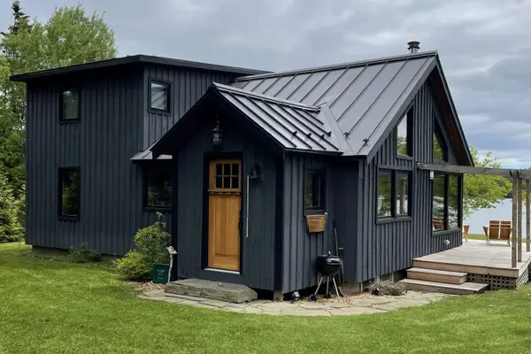 59 Greenland Cove Road, Bremen, ME 04551