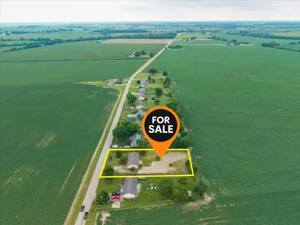 7725 White Oak Road Ne, Bloomingburg, OH 43106
