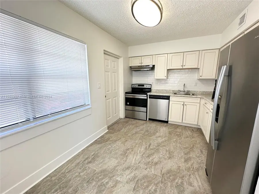 832 NE 10th Ave #Front, Pompano Beach, FL 33060 - #3