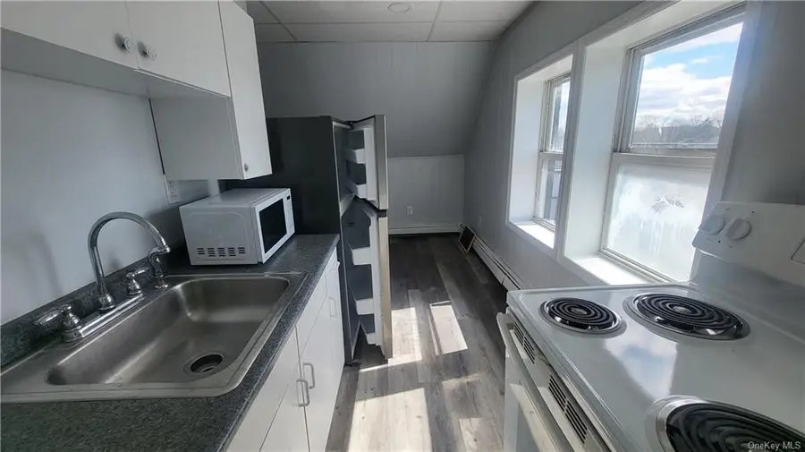 824 Main Street #3, Poughkeepsie, NY 12603 - #2