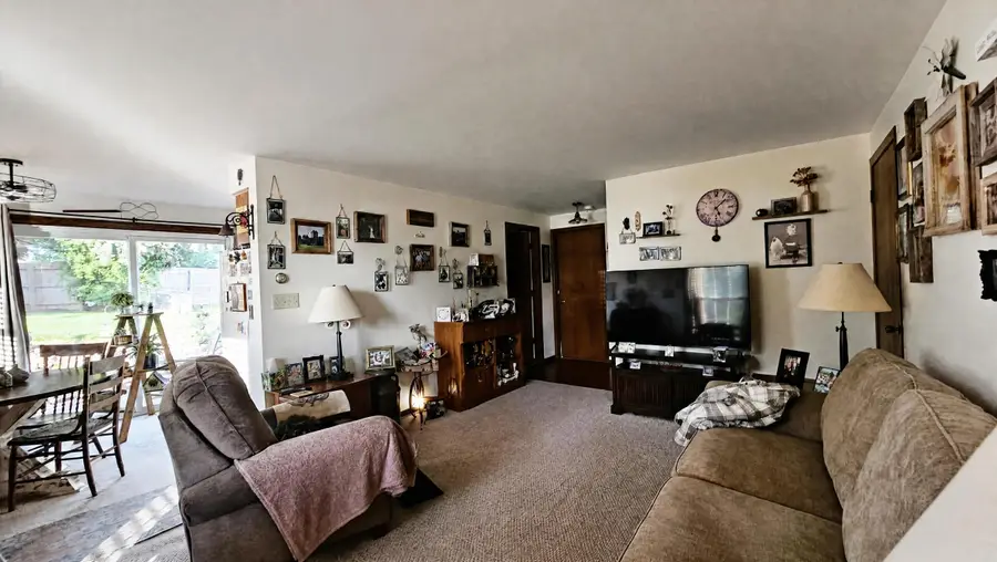 3933 Country Pl, Sheboygan, WI 53081 - #2