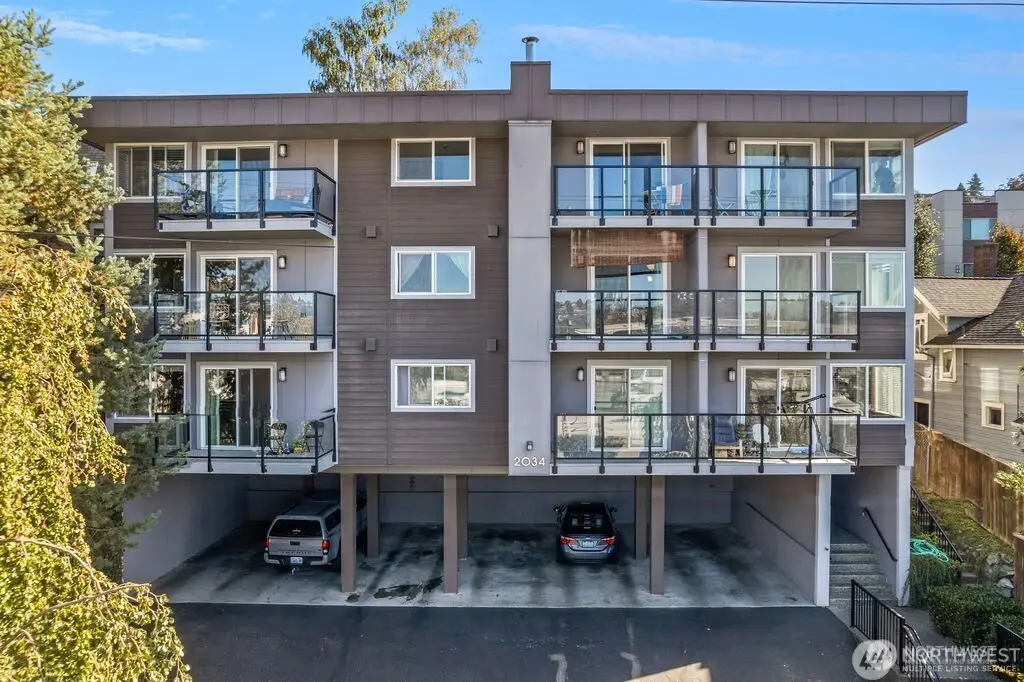 2034 14th Avenue , 104, Seattle, WA 98119 - #1